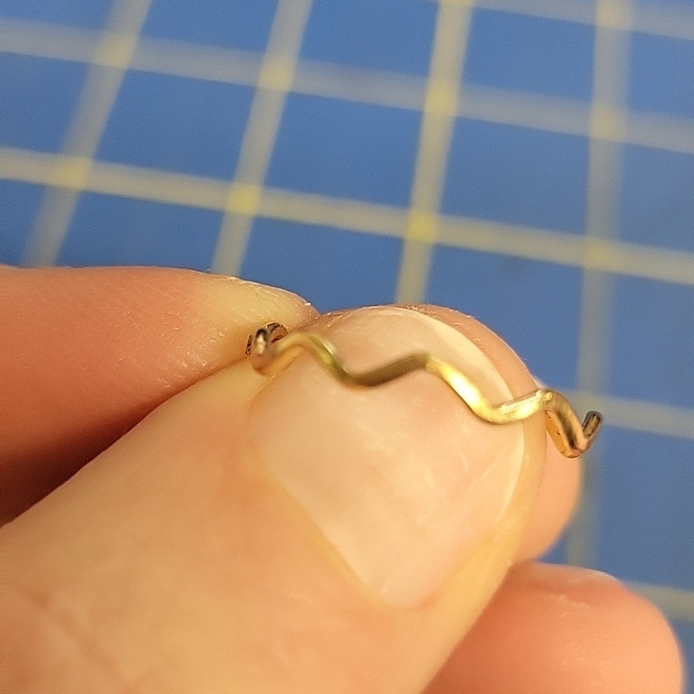 Wave Gold Tone Ring Size 7